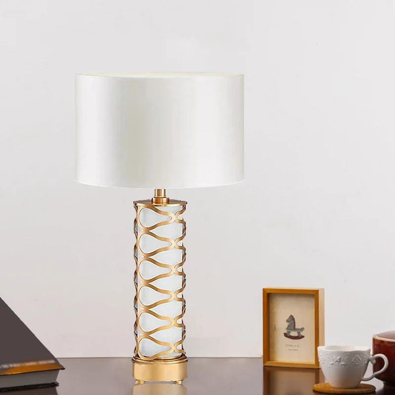 Drum Slaapkamer Nachttafellamp Klassieke stoffen 1-kops witte bureaulamp met cilindervoet Clearhalo