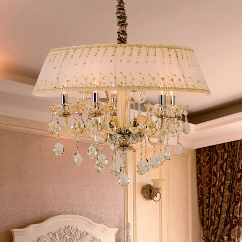 Drum Woonkamer Kroonluchter Lichte Eigentijdse Stof 4 Hoofden Beige Hanglamp met Kristallen Druppel Clearhalo