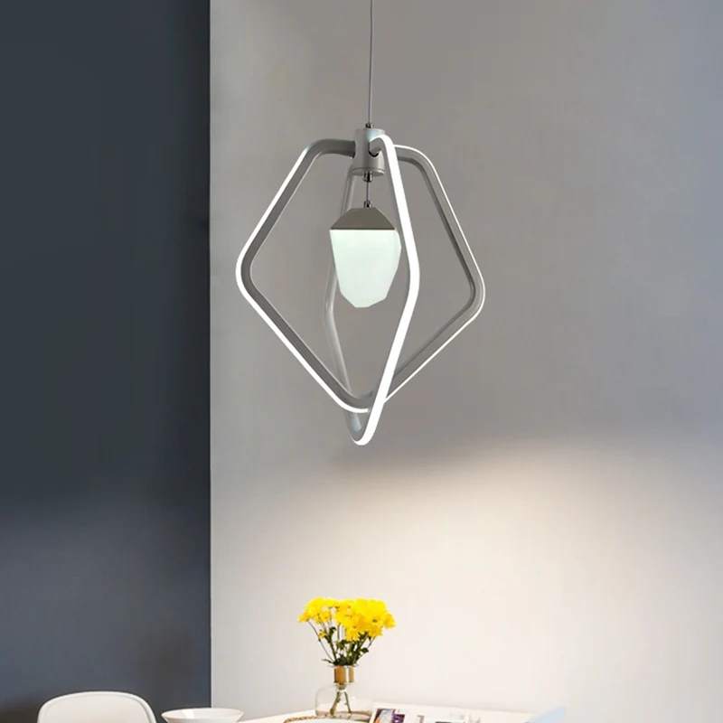 Dubbele vijfhoekige acryl hanglamp moderne LED witte hanglamp met dennenappel aan de binnenkant Clearhalo