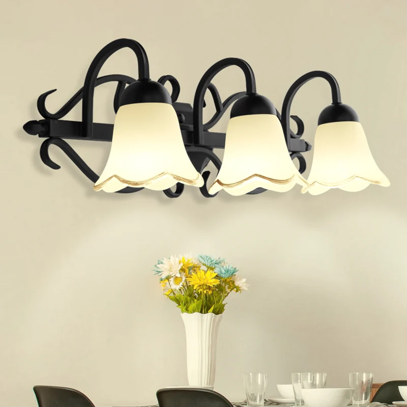 Eenvoud Geschulpte Bell Wandmontage Licht Handgeblazen Glazen Vanity Lichtarmatuur Zwart Clearhalo