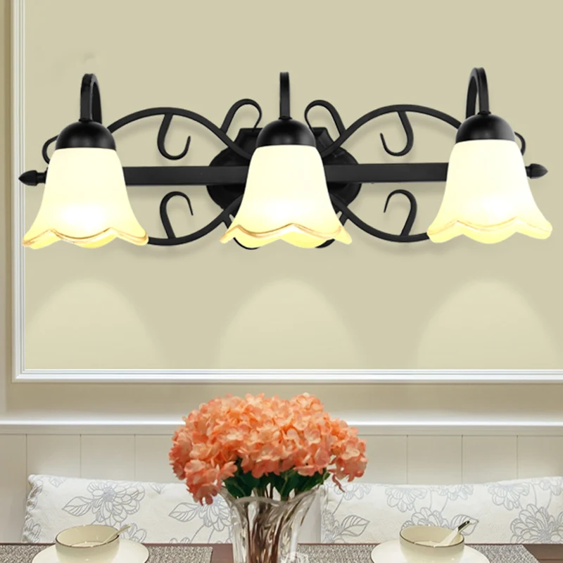 Eenvoud Geschulpte Bell Wandmontage Licht Handgeblazen Glazen Vanity Lichtarmatuur Zwart Clearhalo