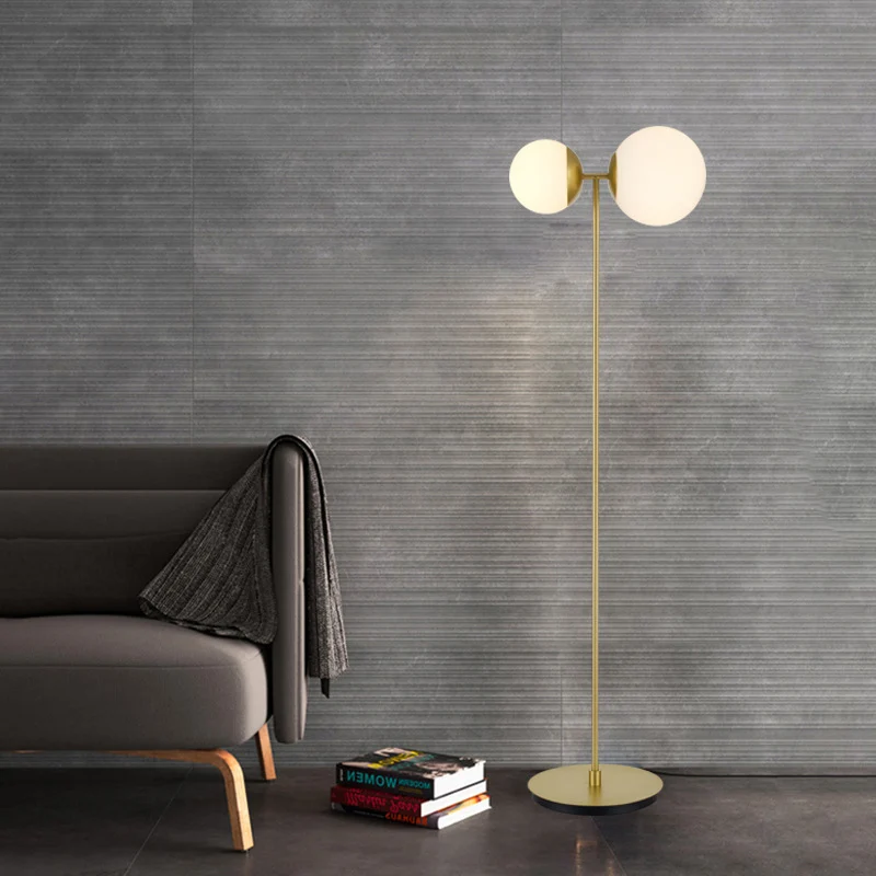 Eenvoud Orb Shade Staande Lamp Opaalglas 2 Hoofden Slaapkamer Vloerverlichting Goud Clearhalo