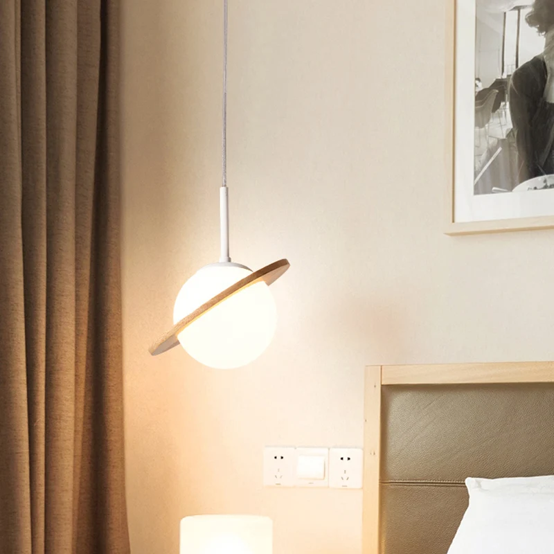 Eenvoudig hangend lichtarmatuur van wit glas, 1-kops bedhanglamp met houten ring Clearhalo