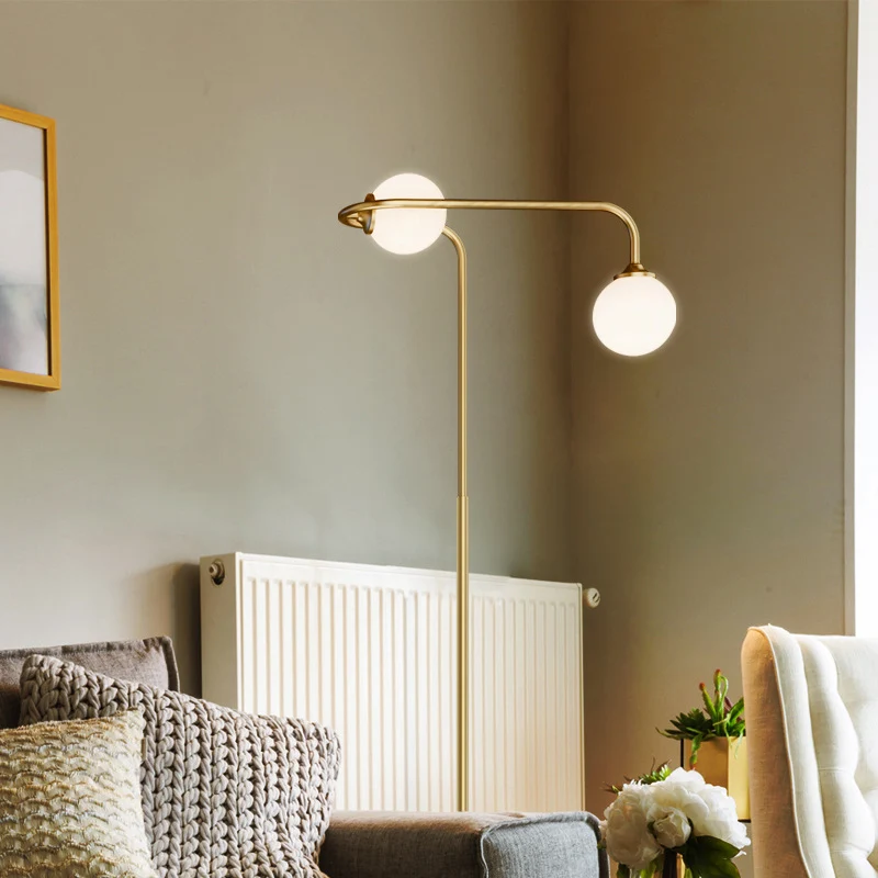 Eenvoudige Globe vloerlamp crèmekleurig glas 2-koppige woonkamer staande verlichting messing Clearhalo