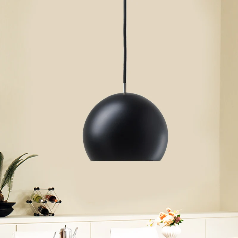 Eenvoudige halfronde kleine hanglamp van metaal met enkele lamp Slaapkamer hanglamp zwart Clearhalo