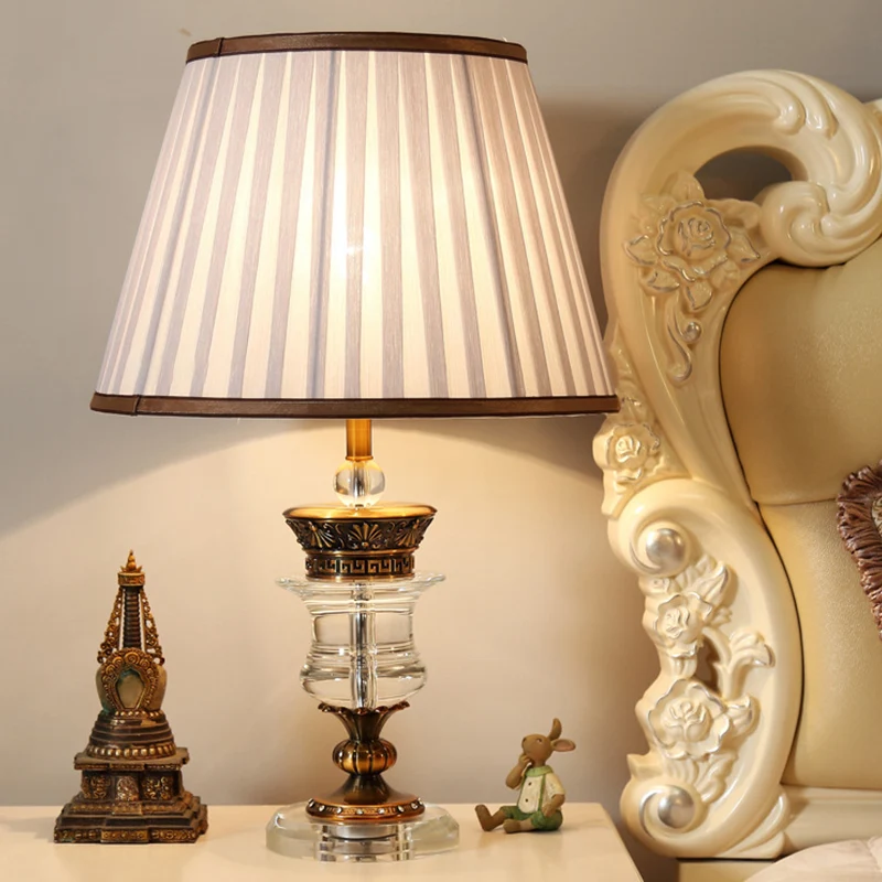 Eetkamerbureaulamp met 1 kop, moderne beige tafellamp met brede stoffen kap Clearhalo