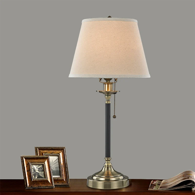 Eetkamertafellamp met 1 lamp, minimalistisch wit nachtlampje met trekketting en taps toelopende stoffen kap Clearhalo