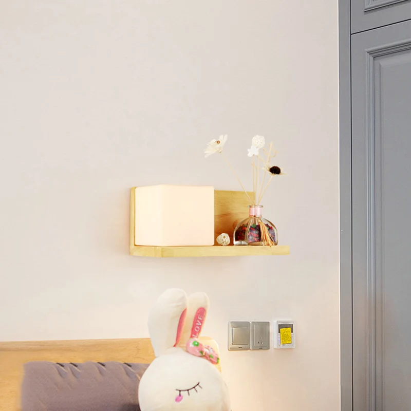Eigentijdse beige wandlamp met nep-plant deco kubuskap 1 licht hout en melkglas schanslamp voor slaapkamer Clearhalo
