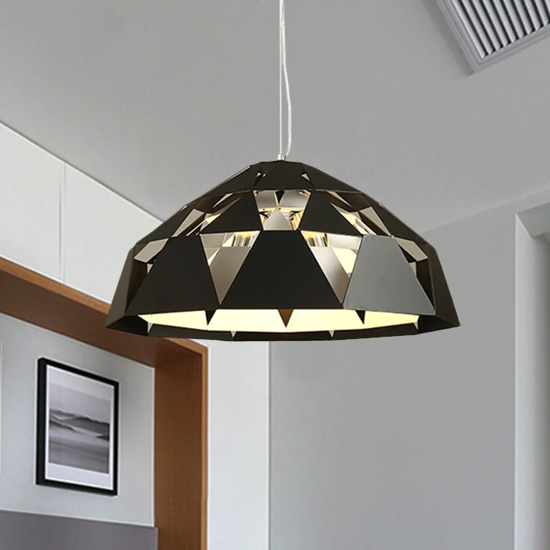 Eigentijdse hangende kroonluchter met 3 hoofden en metalen kap, diamanten hangende hanglamp met zwarte afwerking Clearhalo