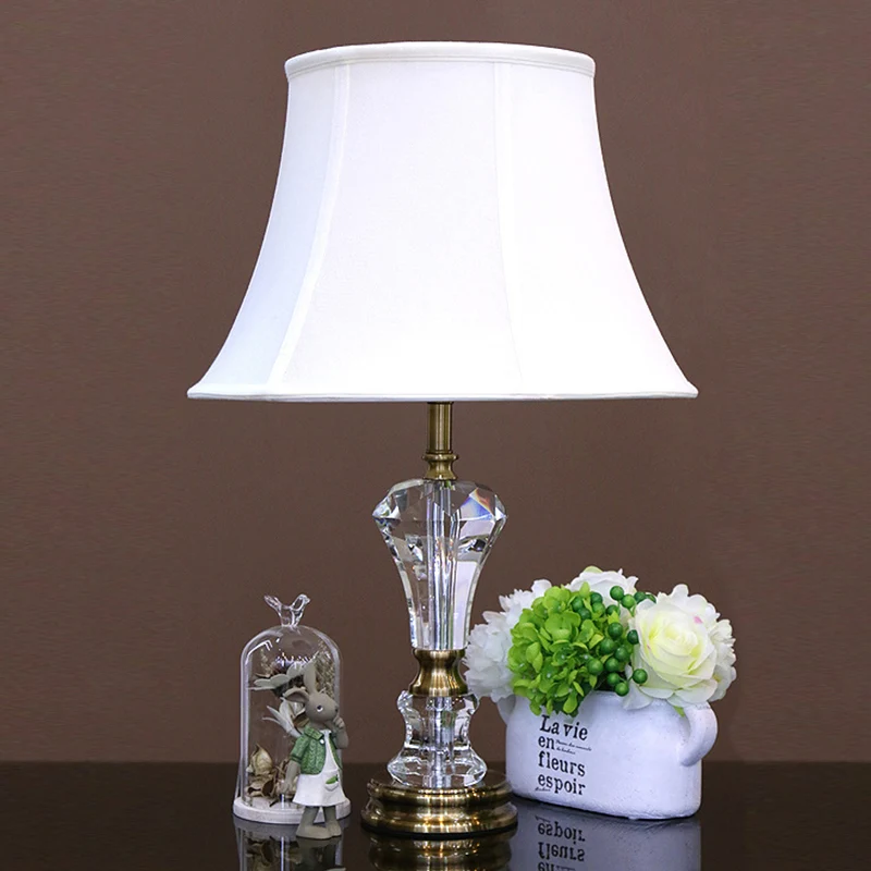 Eigentijdse 1 Head Task Lighting witte uitlopende nachttafellamp met stoffen kap Clearhalo