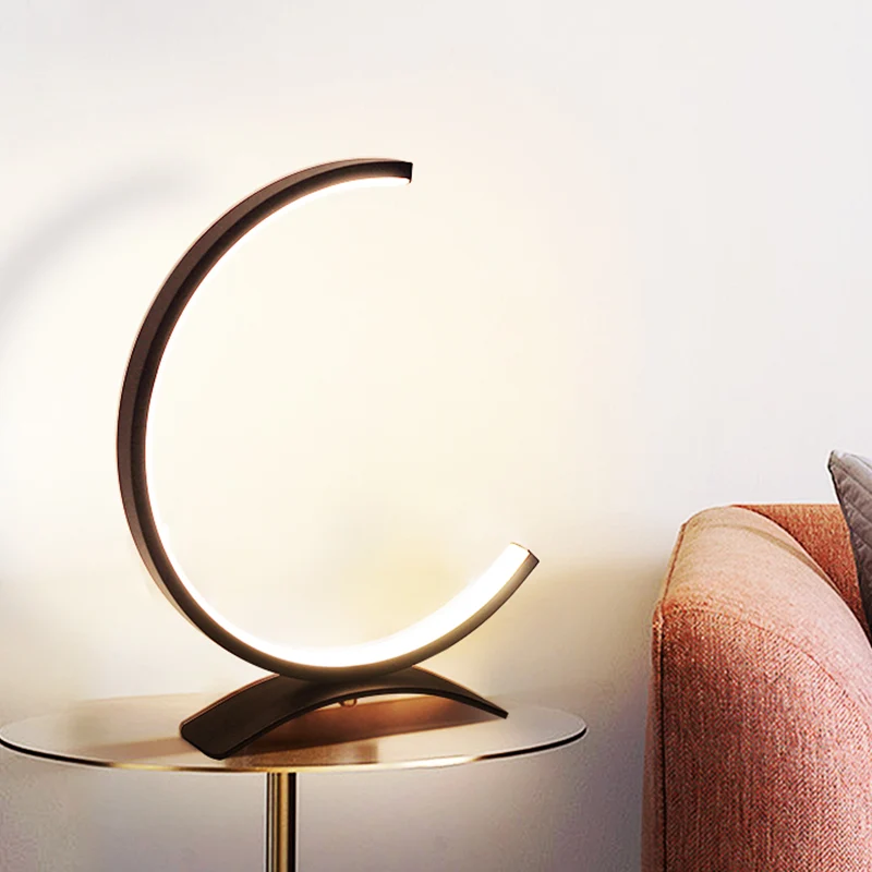 Eigentijdse LED-leesboeklamp Zwart gebogen kleine bureaulamp met acrylkap Clearhalo