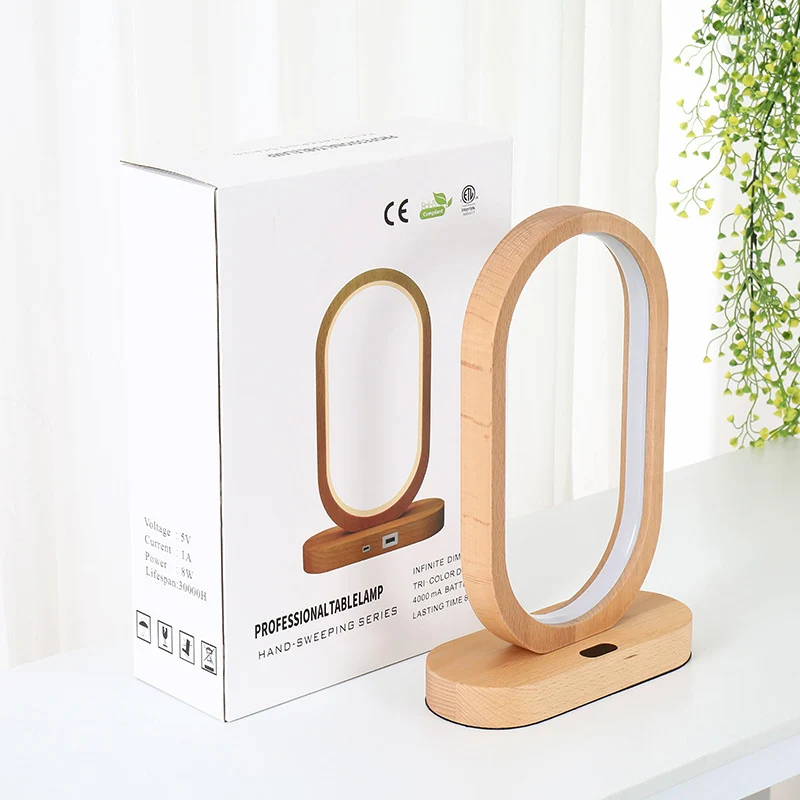 Eigentijdse LED-nachtkastjelamp Beige langwerpige leeslamp met houten kap Clearhalo