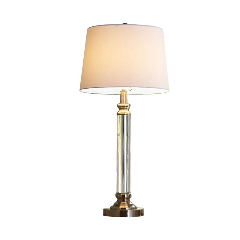 Eigentijdse tafellamp met 1 lamp, goudkleurige taps toelopende trommel, kleine bureaulamp met stoffen kap Clearhalo