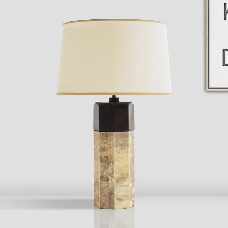 Eigentijdse taps toelopende drumtaakverlichting stof 1-kops nachttafellamp beige Clearhalo