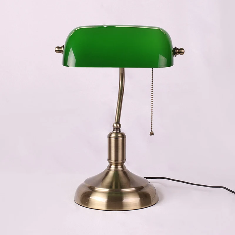 Enkele draaibare schaduwrijke tafelverlichting Retro groen glazen nachtkastjelamp met trekketting gepolijst messing Clearhalo