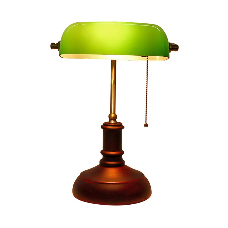 Enkele nachtkastje, lichte metalen retro loungetafellamp met groene halflangwerpige kap en trekketting Clearhalo