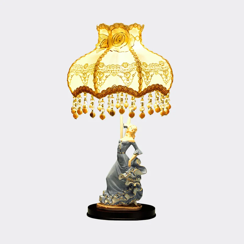 Enkele woonkamertafelverlichting Pastoraal beige nachtlampje met geschulpte stoffen kap en meisjesdecor Clearhalo