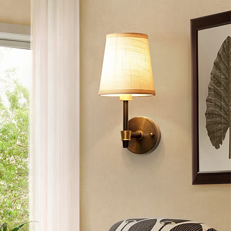 Enkelvoudige leeswandlamp Traditioneel conisch stoffen schanslicht wit voor studeerkamer Clearhalo