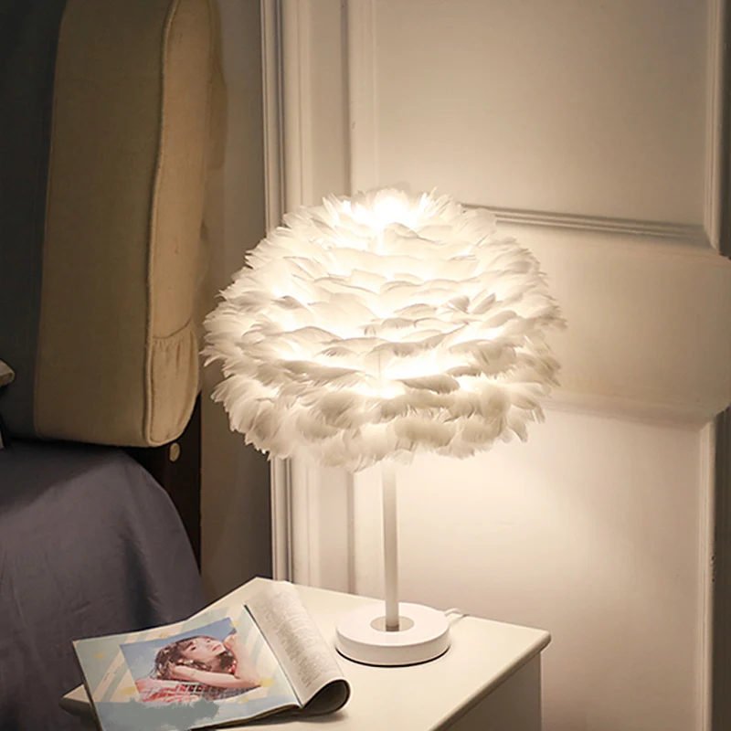 Feather Flower Blossom Tafellamp Eigentijdse nachtlamp met één lamp voor slaapkamer Clearhalo