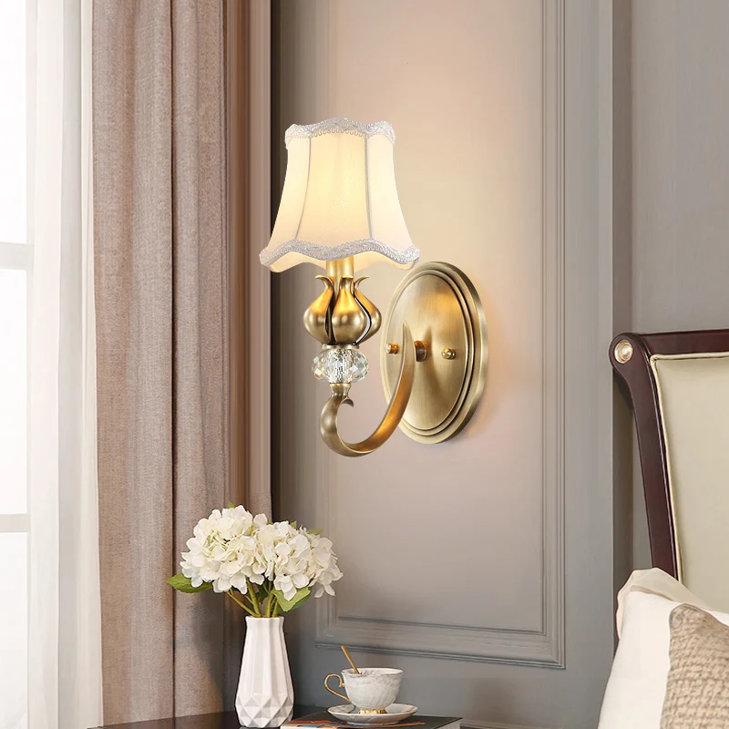 Flare Sconce-lichtarmatuur Traditionele stoffen wandgemonteerde verlichting met geschulpte rand Clearhalo