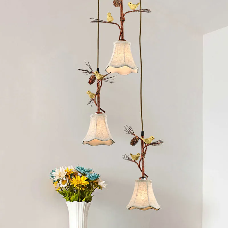 Flaxen 3/5 Heads cluster hanglamp landelijke stoffen geschulpte hanglamp met vogel- en dennenappeldeco Clearhalo