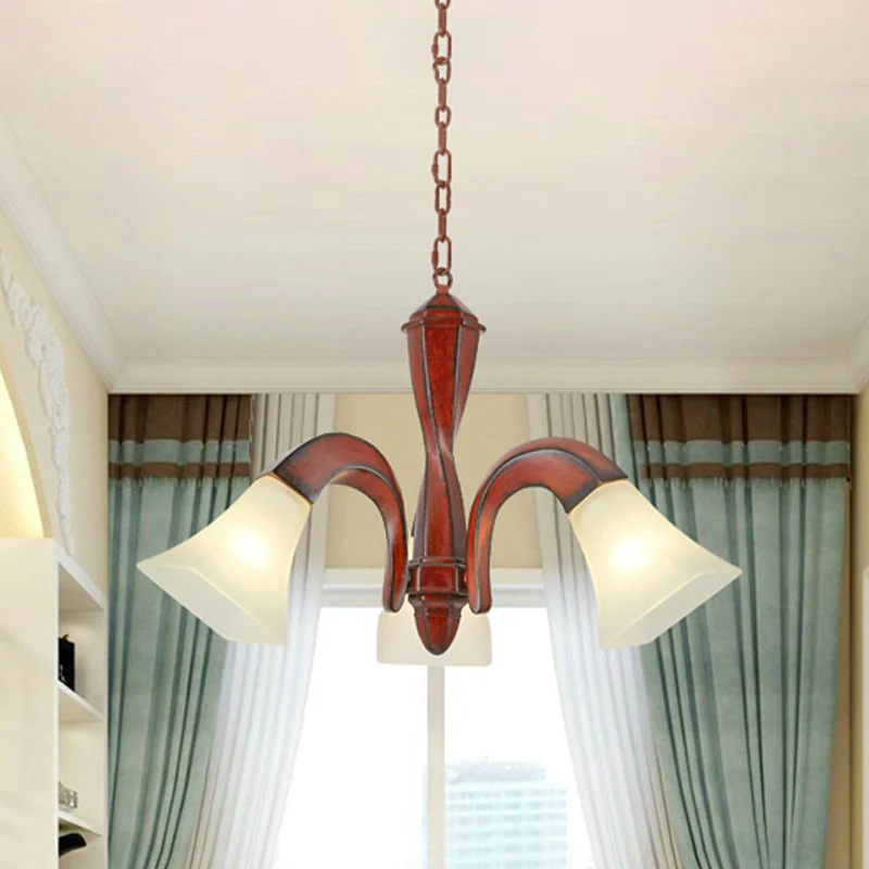 Gebogen eetkamer hanglamp Traditionele houten 3-lichtbruine kroonluchter met vierkante flare melkglazen lampenkap Clearhalo