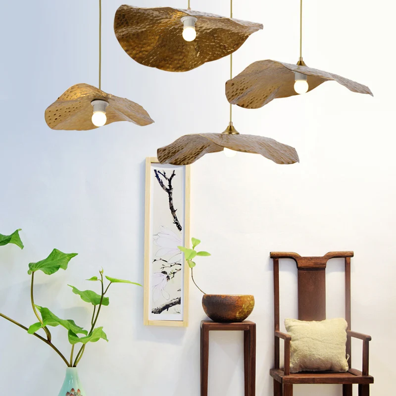 Gehamerde metalen hanglamp met lotusblad, minimaal 1 licht, messing hangend plafondlicht voor eetkamer Clearhalo