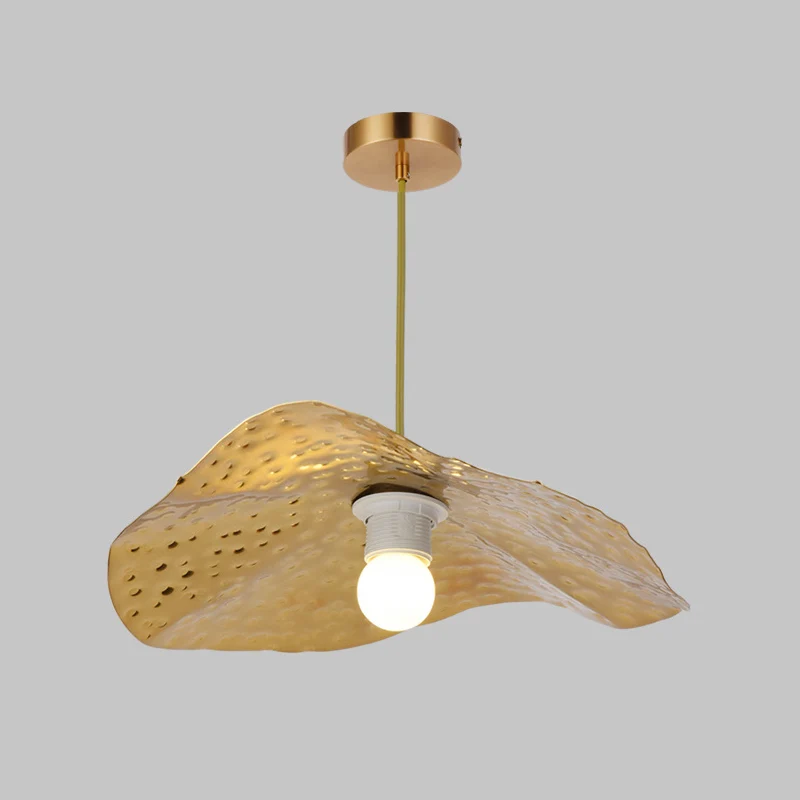 Gehamerde metalen hanglamp met lotusblad, minimaal 1 licht, messing hangend plafondlicht voor eetkamer Clearhalo