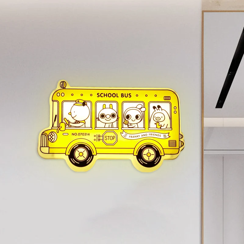 Gele busvormige schanslamp Cartoon LED-kunststof wandlamp met dierenpatroon Clearhalo