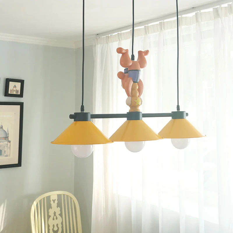 Gele Cone Island-lamp Cartoon 3-koppige metalen hanglamp met aapdecoratie Clearhalo