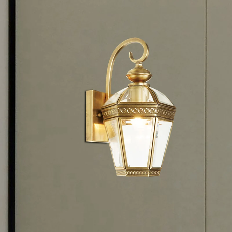 Geometrische metalen wandkandelaar Traditionele foyer-wandgemonteerde lamp met 1 lamp goud Clearhalo