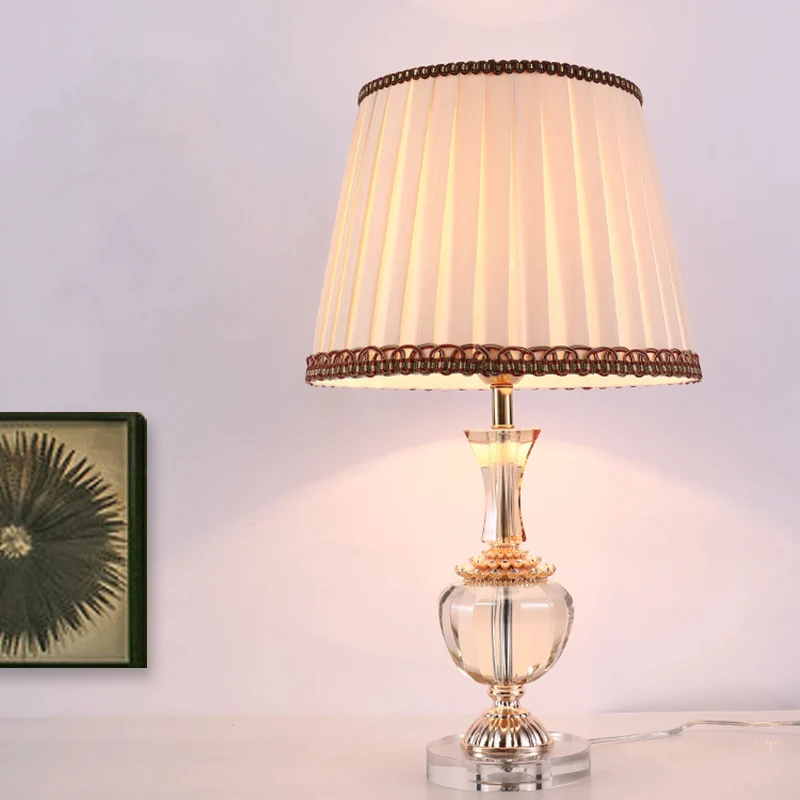 Geplooide stoffen taaklamp Moderne beige leeslamp met 1 kop en imitatiegevlochten details Clearhalo
