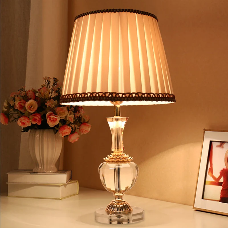 Geplooide stoffen taaklamp Moderne beige leeslamp met 1 kop en imitatiegevlochten details Clearhalo
