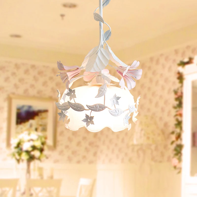 Geschulpte Slaapkamer Hangende Plafondlamp Pastoraal Metaal 1 Lamp Witte Bloem Ophangverlichting Clearhalo