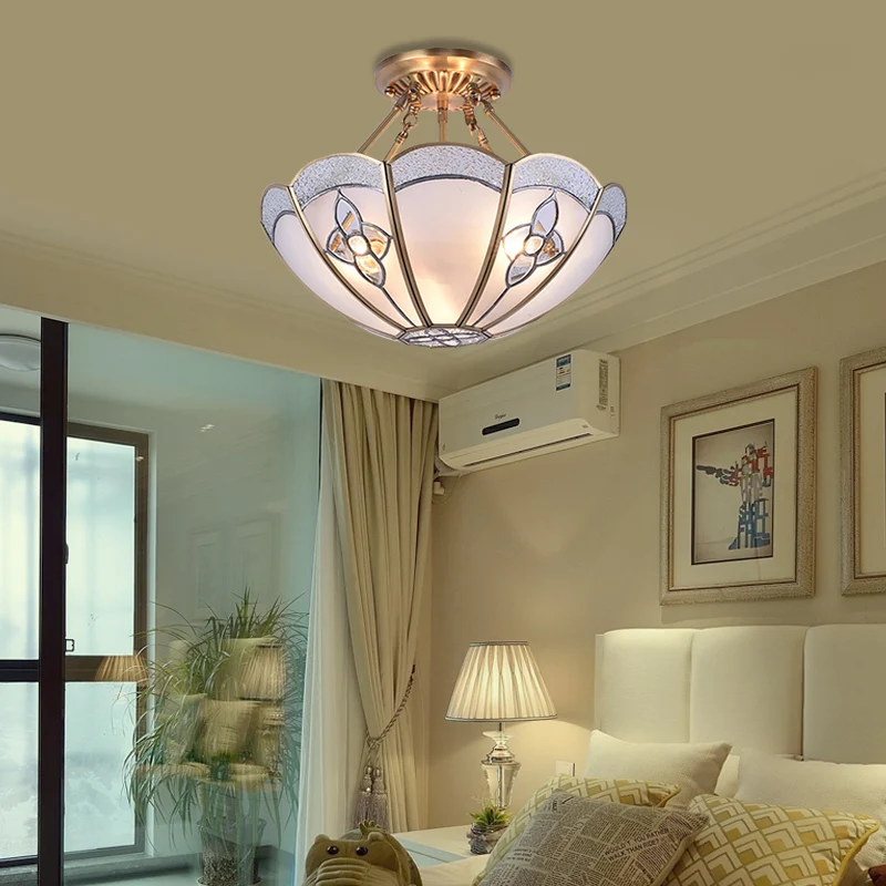 Geschulpte slaapkamer semi-inbouw antiek metaal 4 lampen messing plafondverlichting met gebogen matglazen kap Clearhalo