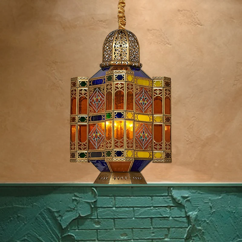 Geëtste lantaarn restaurant plafondlamp traditioneel gekleurd kunstglas 3 hoofden messing hangende kroonluchter Clearhalo