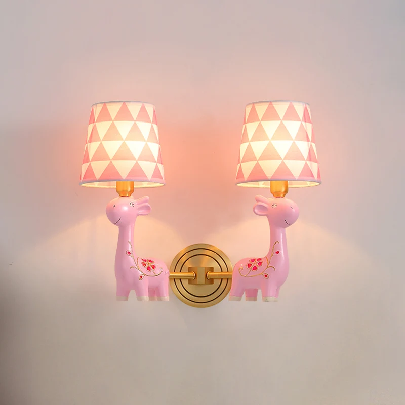 Giraffe hars wandmontage licht kinder roze wandverlichting met stoffen kap met patroon Clearhalo