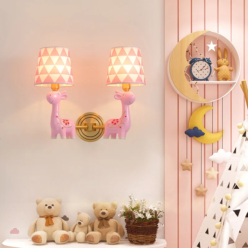 Giraffe hars wandmontage licht kinder roze wandverlichting met stoffen kap met patroon Clearhalo