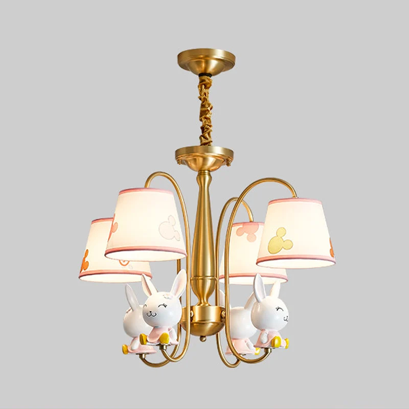 Gouden afwerking Barrel Shade Kroonluchter Cartoon 4 lampen Stoffen hangende plafondlamp met konijn-deco Clearhalo