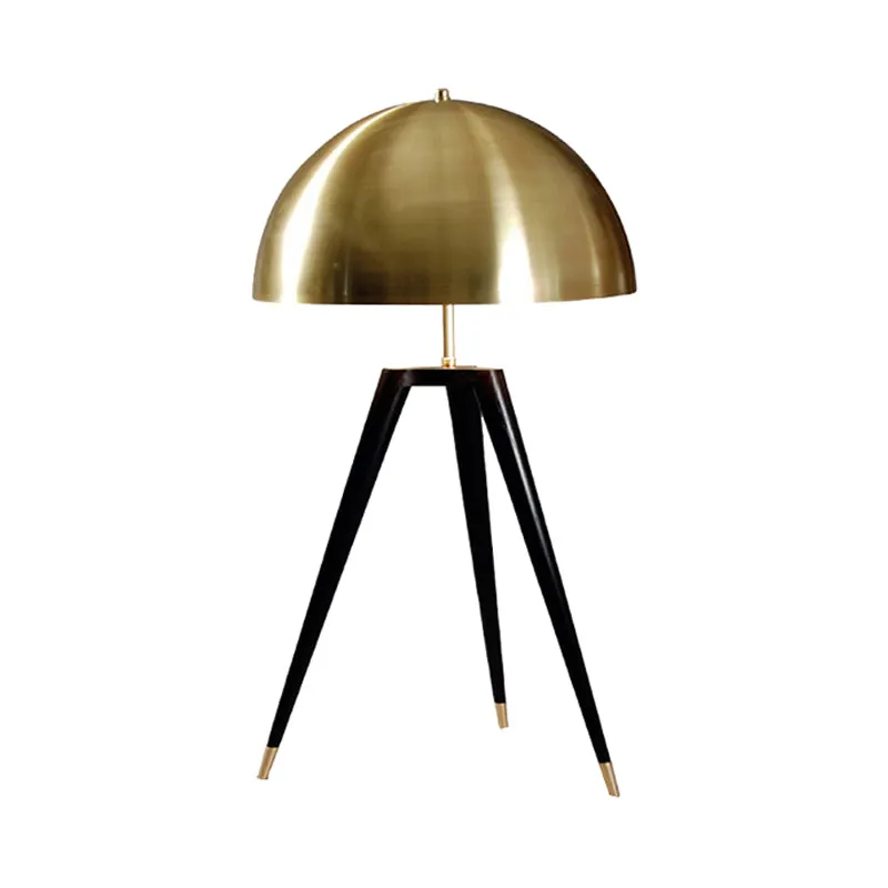 Gouden afwerking Dome tafellamp Hedendaagse 1-lichts metalen tafellamp met statief voor woonkamer Clearhalo