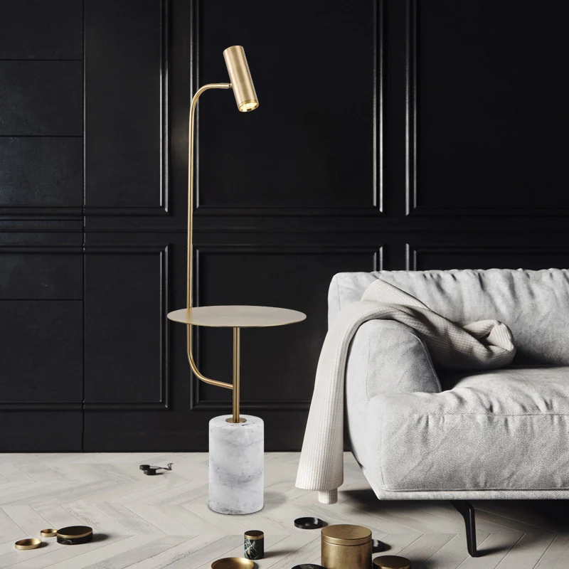 Gouden afwerking korte buis stand-up licht modernisme LED metalen vloertafellamp voor salon Clearhalo