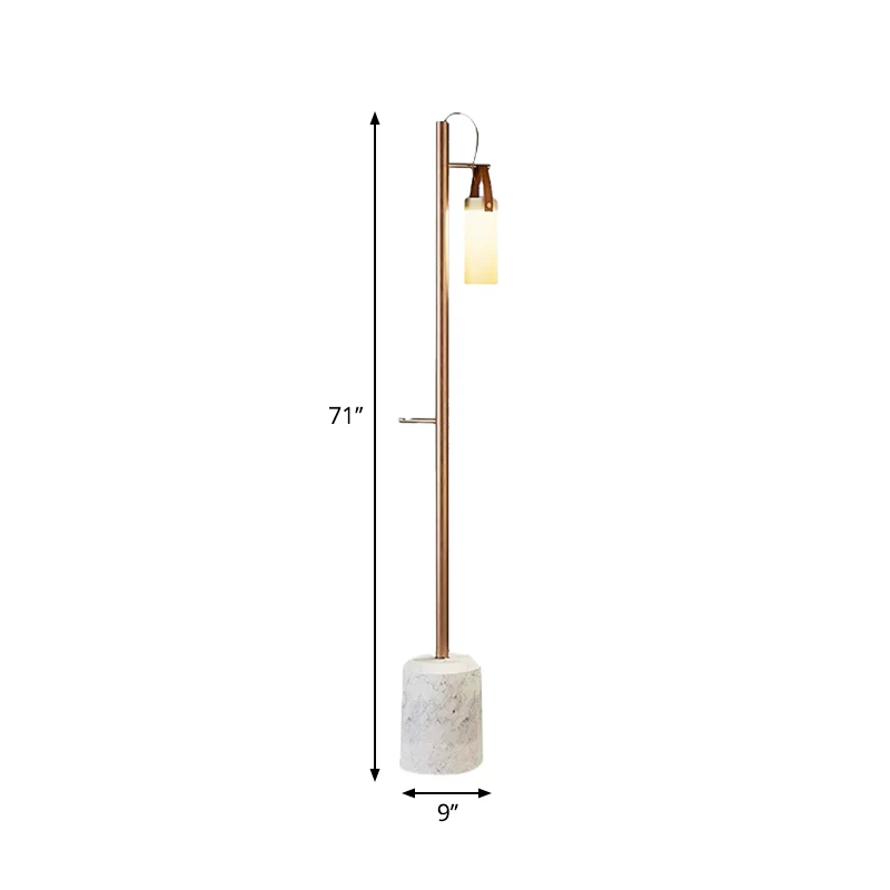 Gouden buisvormige staande vloerlamp Post Modern 1-lichts opaalglazen vloerlamp met lederen handgreep Clearhalo