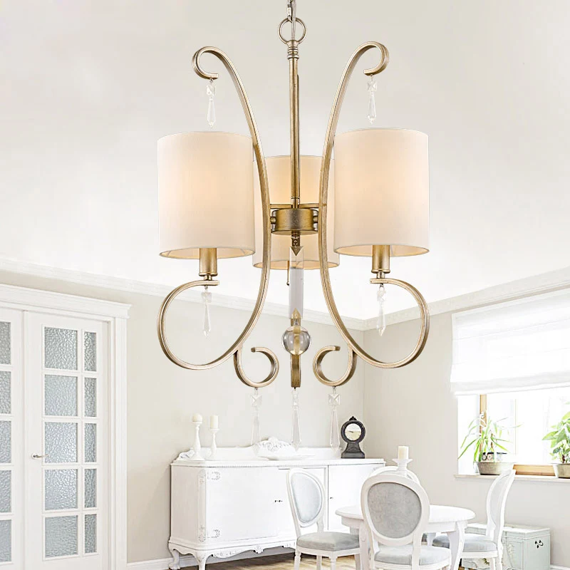 Gouden cilinderkroonluchter, traditionele stof, 3 lampen, metalen slaapkamerhanglamp met kristallen accent Clearhalo