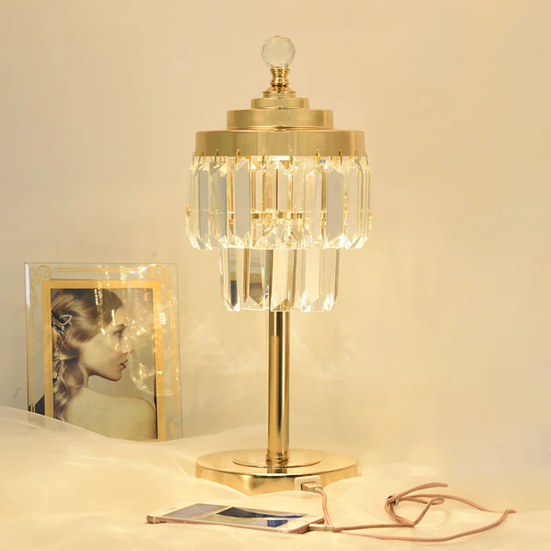 Gouden LED-tafellamp Vintage afgeschuind kristallen prisma 2-laags nachtstandlamp voor slaapkamer Clearhalo