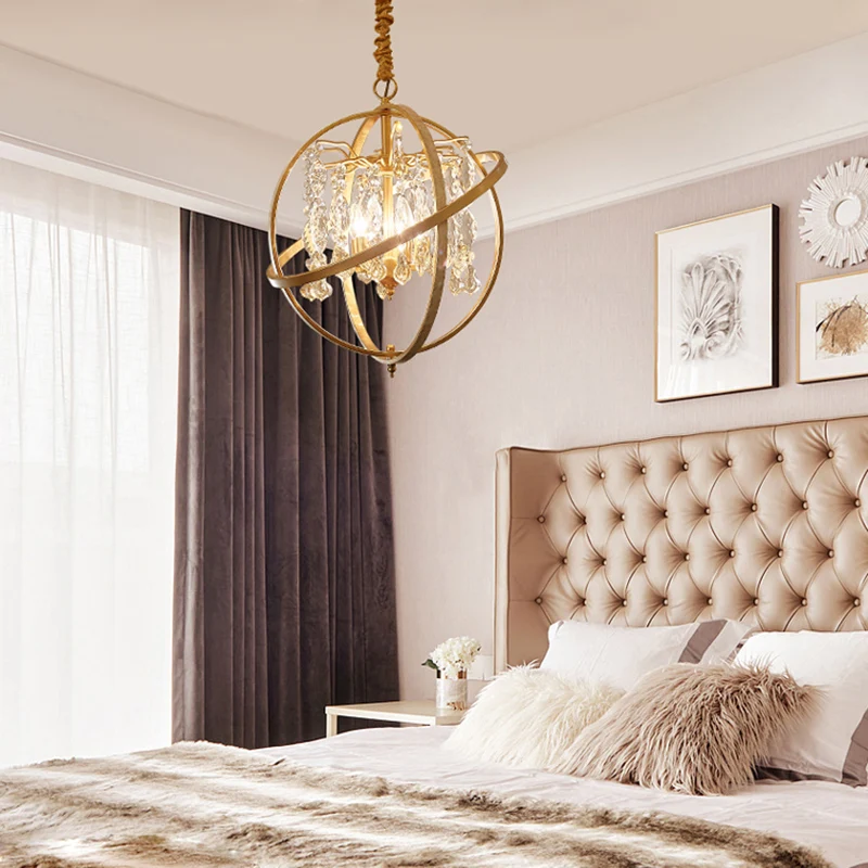 Gouden Orb hanglampset Hedendaagse 5-lichts metalen plafondkroonluchter met kristallen accent Clearhalo