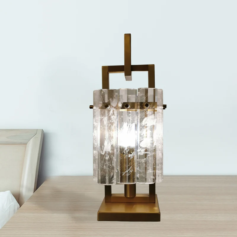 Gouden rechthoekige bureaulamp modernisme 1 kop afgeschuinde kristallen nachtkastjelamp voor slaapkamer Clearhalo