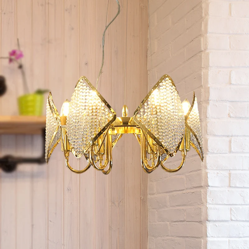 Gouden schilferige kroonluchter moderne 6-lichts metalen plafondlamp met kristallen kralen Clearhalo
