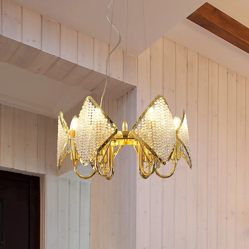Gouden schilferige kroonluchter moderne 6-lichts metalen plafondlamp met kristallen kralen Clearhalo
