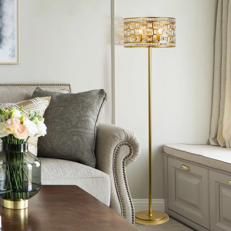 Gouden trommeluitsparingen Vloerlamp Traditionele kristallen enkele lounge staande vloerlamp Clearhalo