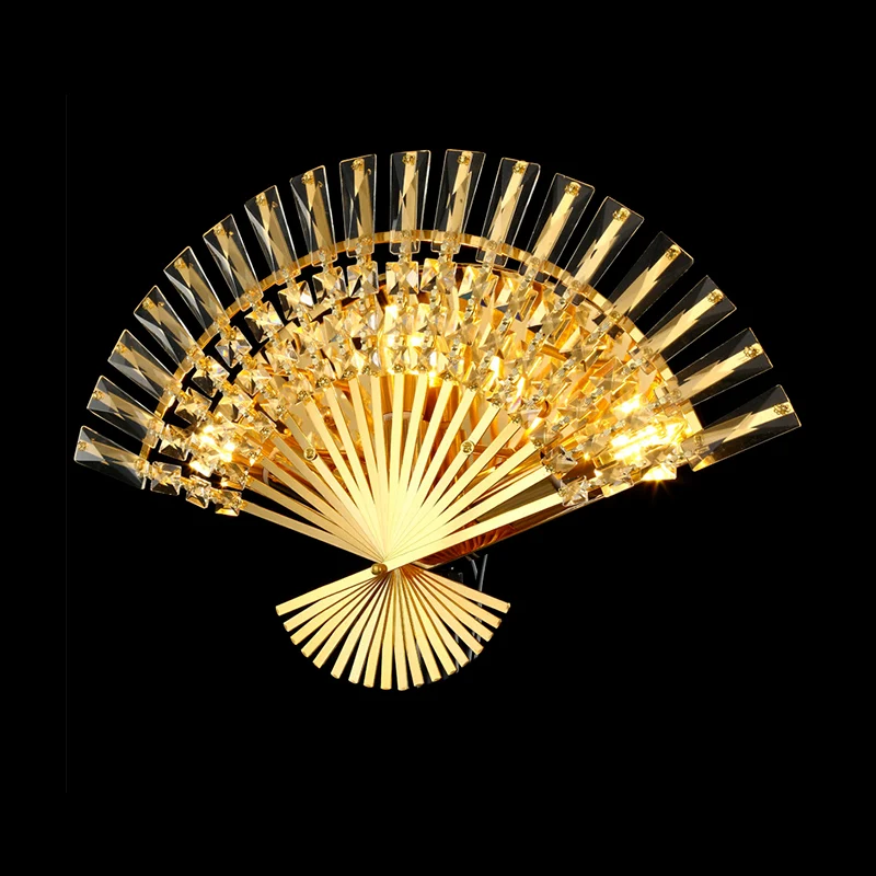 Gouden waaiervormige schanslamp vintage stijl 3-lichts metalen wandlamp met heldere kristallen decoratie Clearhalo